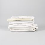 560258 Linen cloths